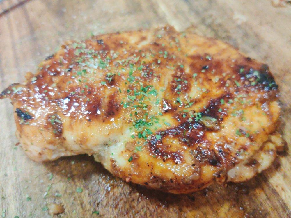 酷炫屌炸天好吃的煎鸡胸肉（香蒜蜂蜜煎鸡胸肉）