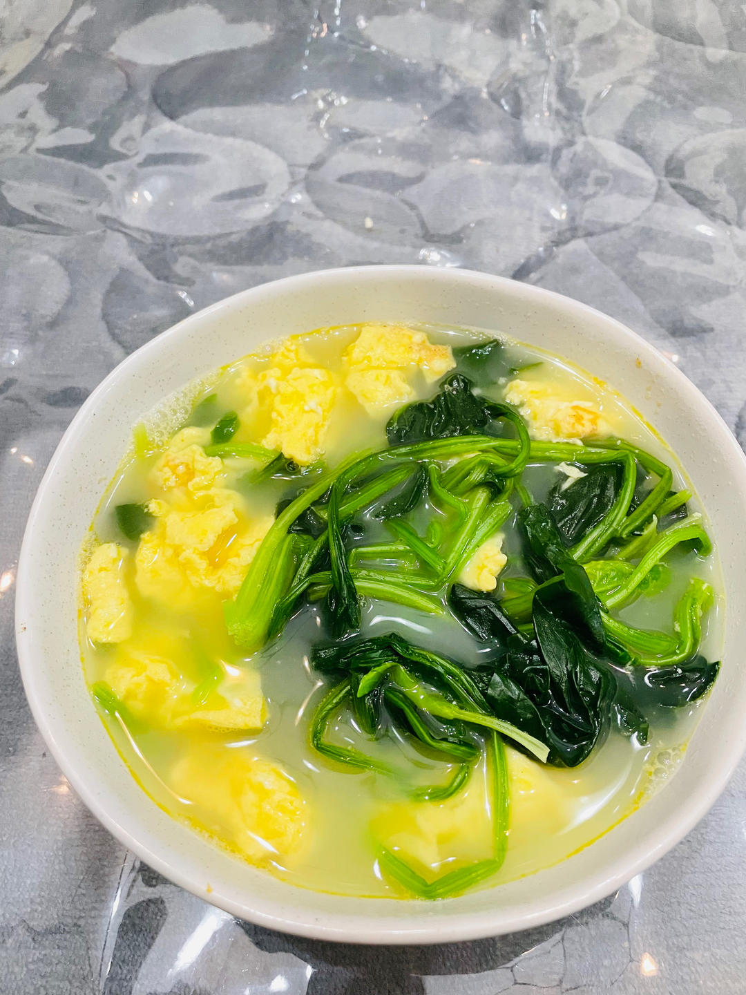 菠菜鸡蛋汤