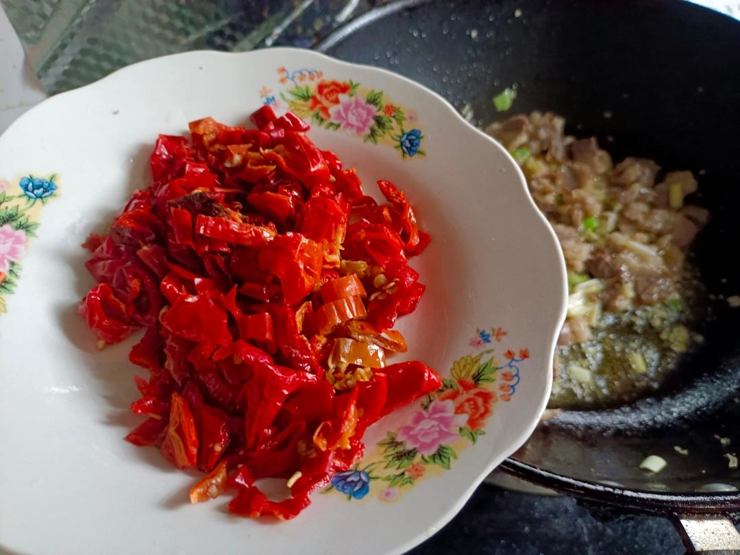 白菜炒羊肉 | 拉条子必备的做法 步骤4