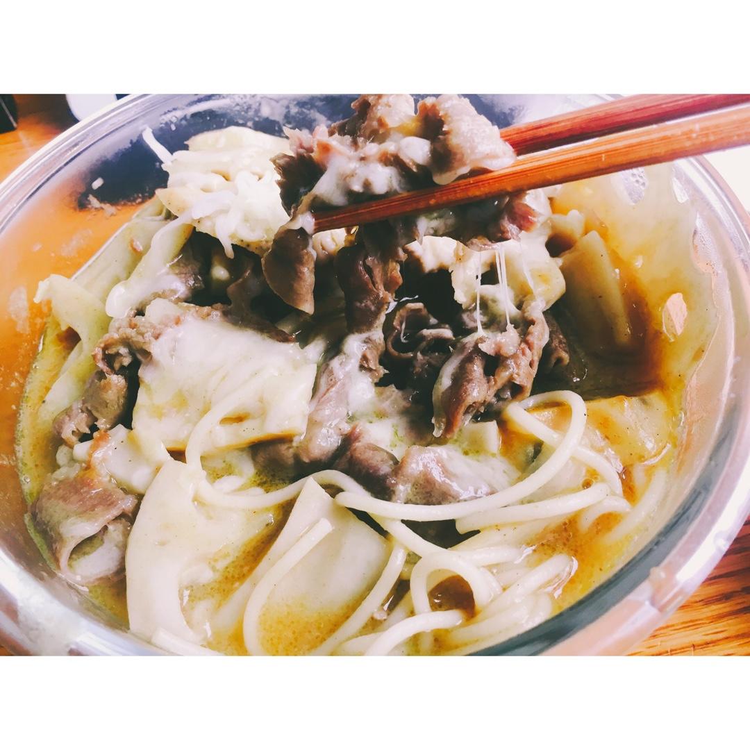 肥牛咖喱面