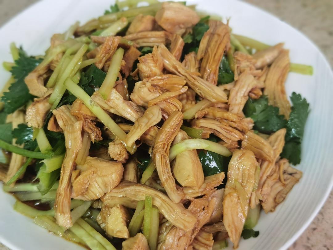 柠檬酸辣手撕鸡