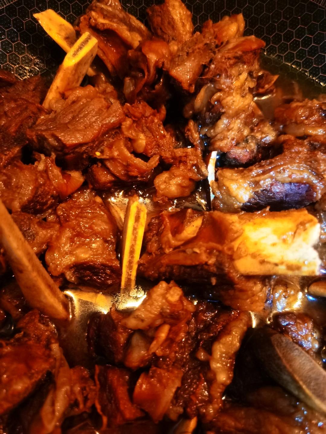 简单易学的清真硬菜-炖牛排骨（同方法可炖牛肉）