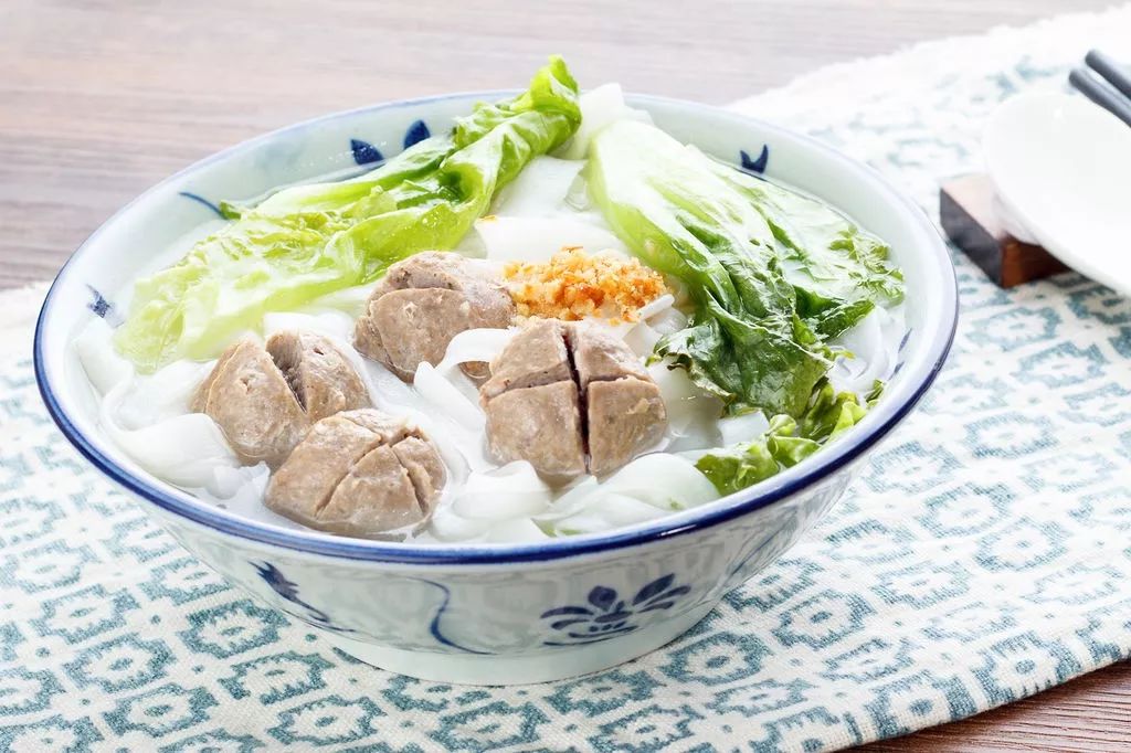 想吃懂真正的潮汕菜，从一碗牛肉丸粿条汤开始！的做法