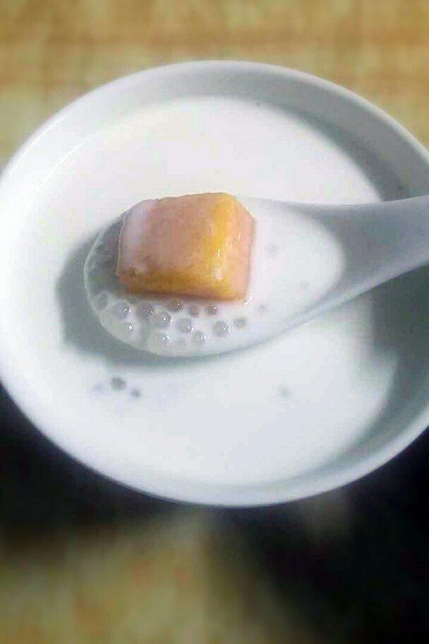 芒果椰汁西米露