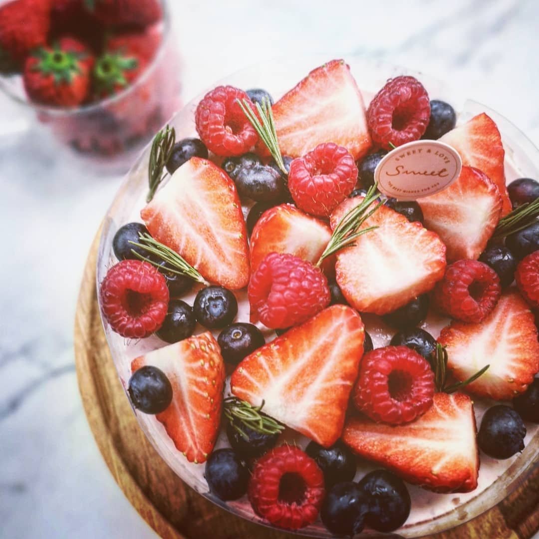 草莓🍓冻芝士蛋糕