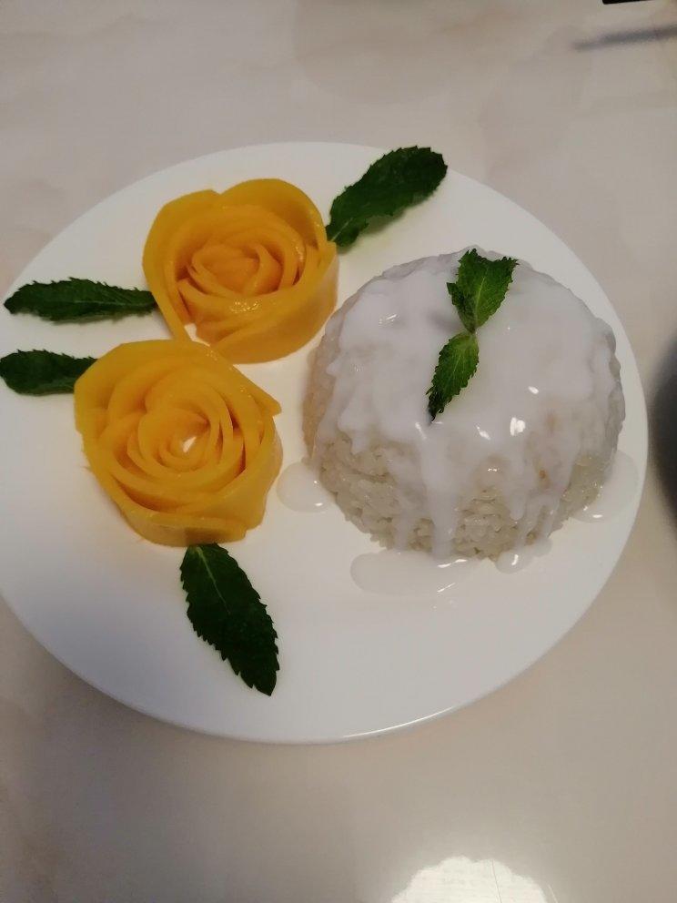 椰浆芒果糯米饭（附芒果玫瑰花做法）