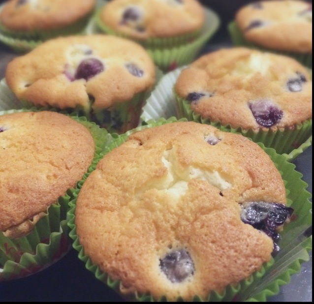 鲜奶油蓝莓纸杯蛋糕 Blueberry Crème  fraîche cupcake