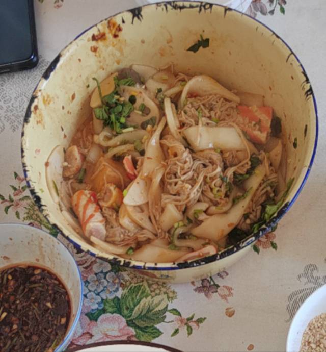 比麻辣烫好吃百倍！自制超过瘾巨解馋麻辣拌