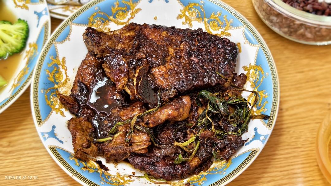 超嫩超香的葱烤大排