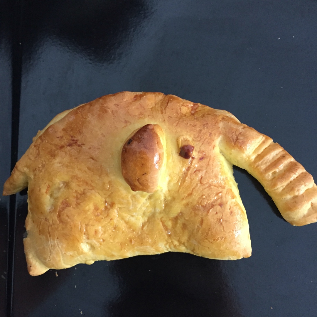 美少女壮壮做的大象面包