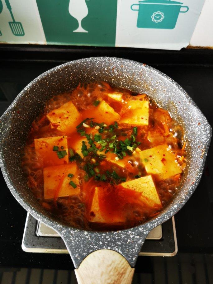韩式五花肉土豆泡菜锅