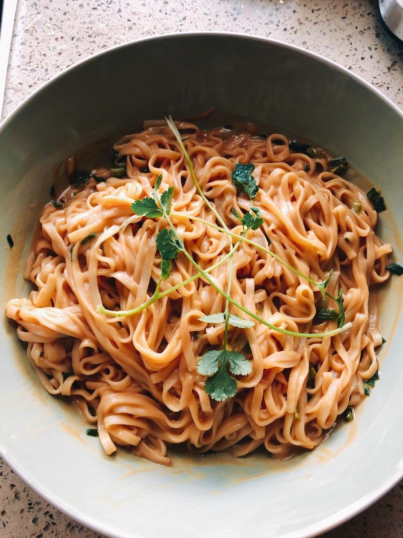 一学就会 | 花生酱拌面