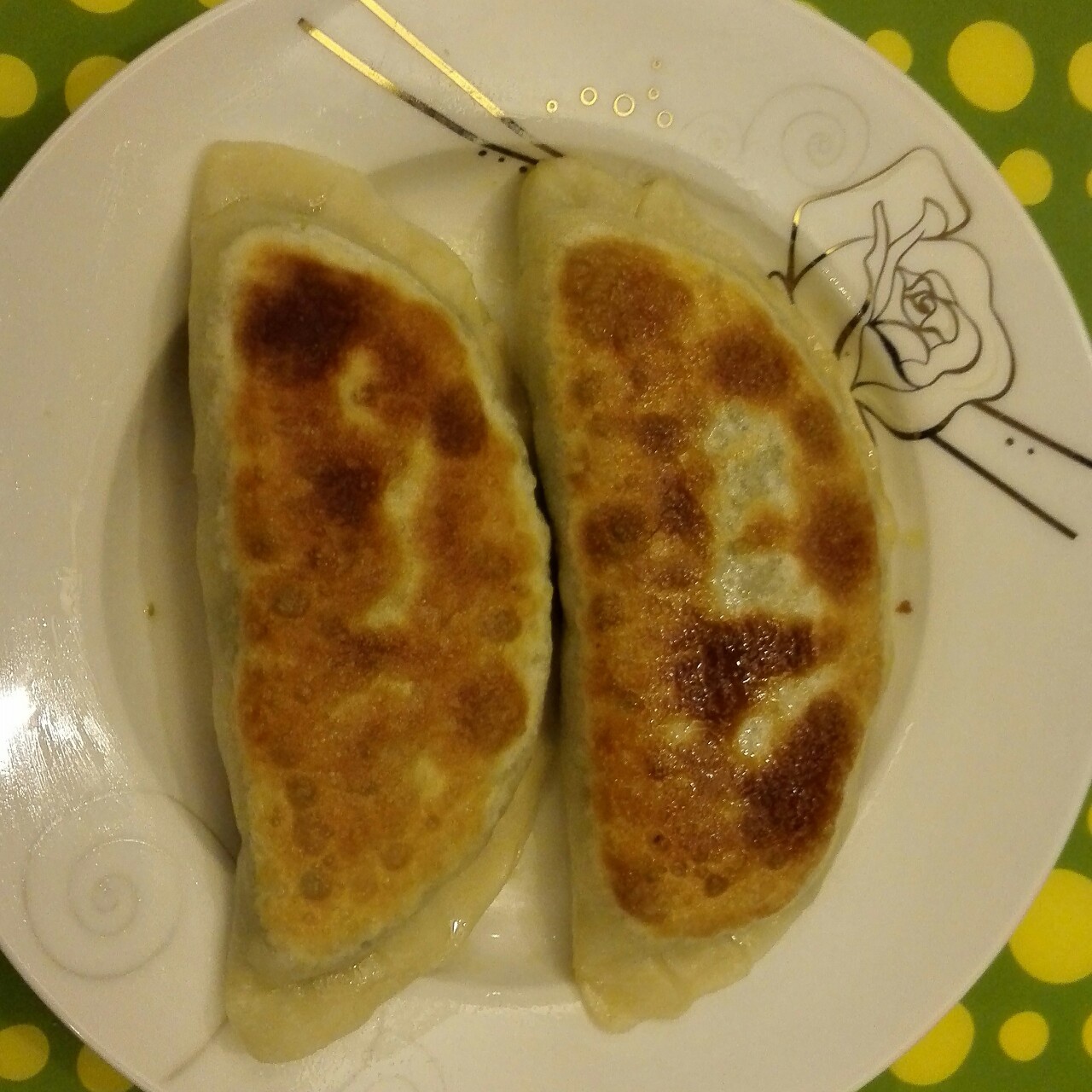 韭菜盒子 Chinese Leek and Egg Pasty