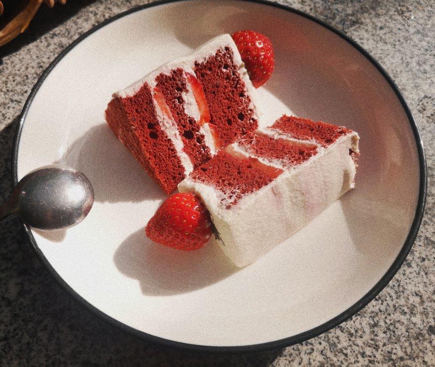 红彤彤超简单好吃的红丝绒6寸戚风蛋糕