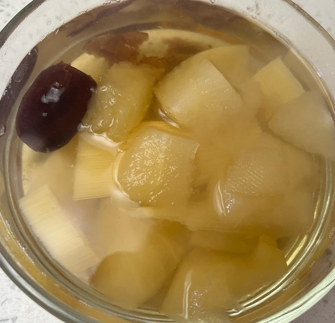 黑皮甘蔗苹果红枣水