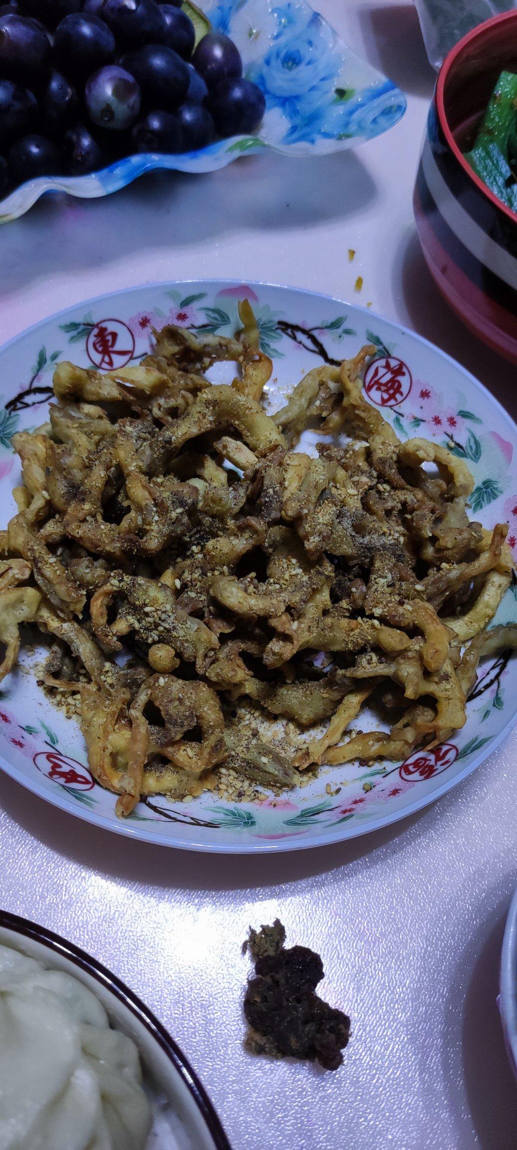 炸蘑菇用不用焯水？裹淀粉还是面粉？厨师长告诉你