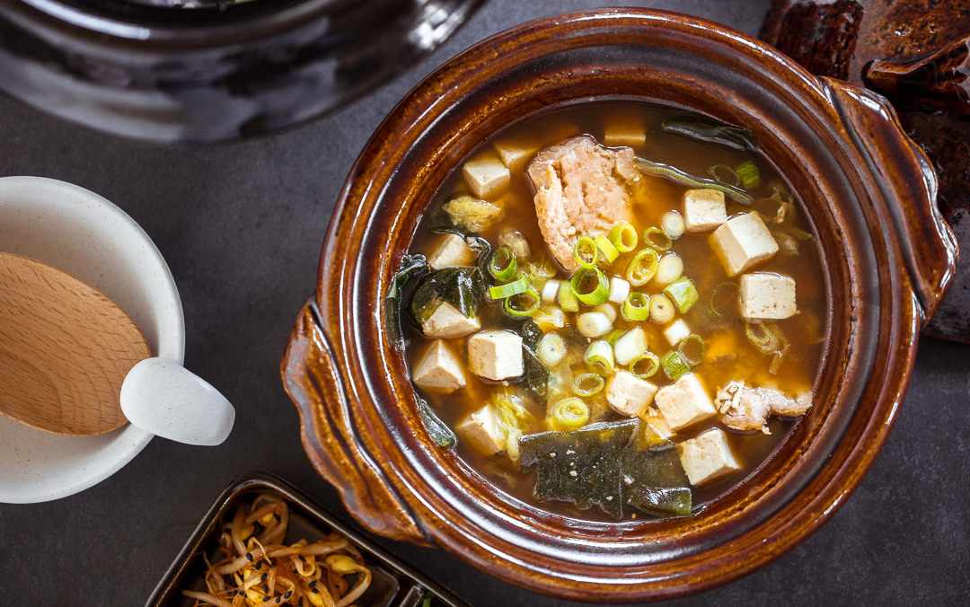 【健康三餐】三文鱼味噌汤的做法