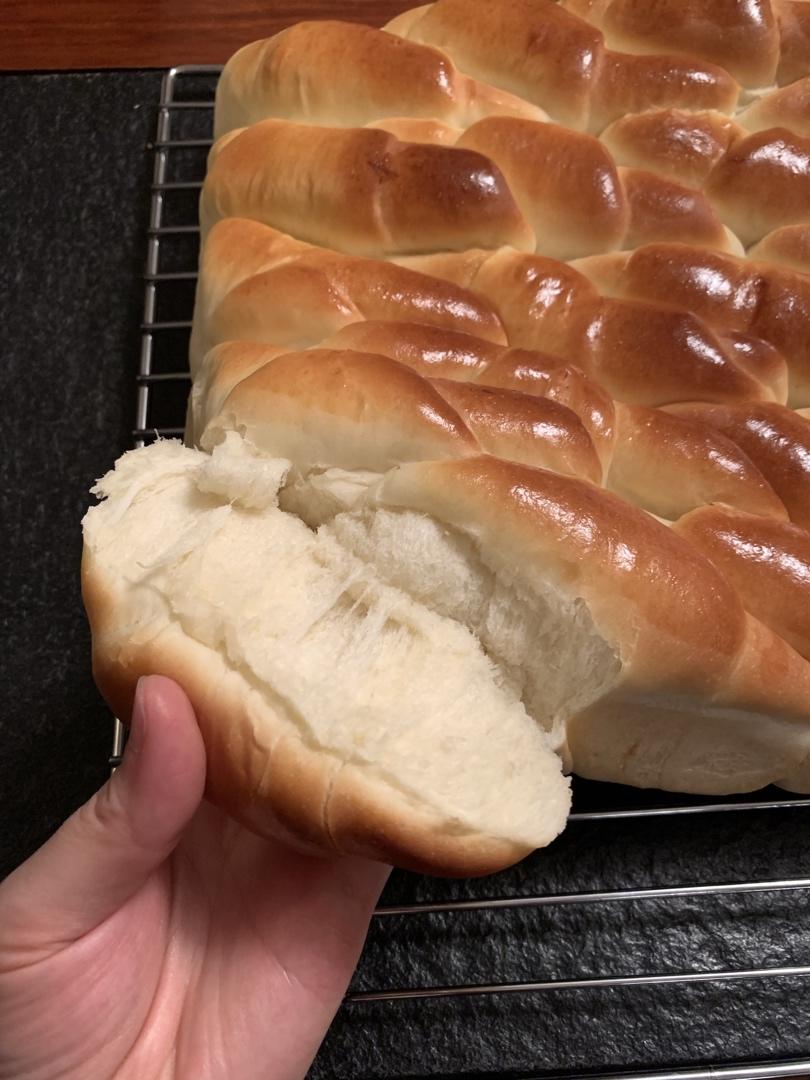 牛奶面包之小揪揪