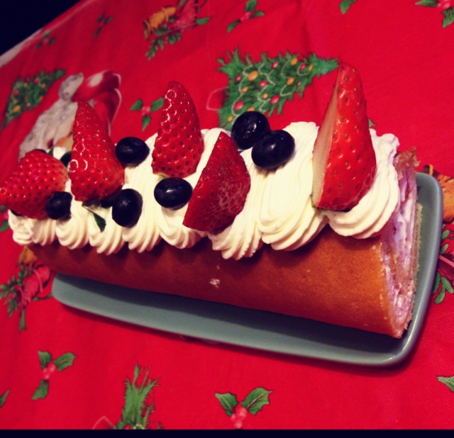 烫面草莓蛋糕卷