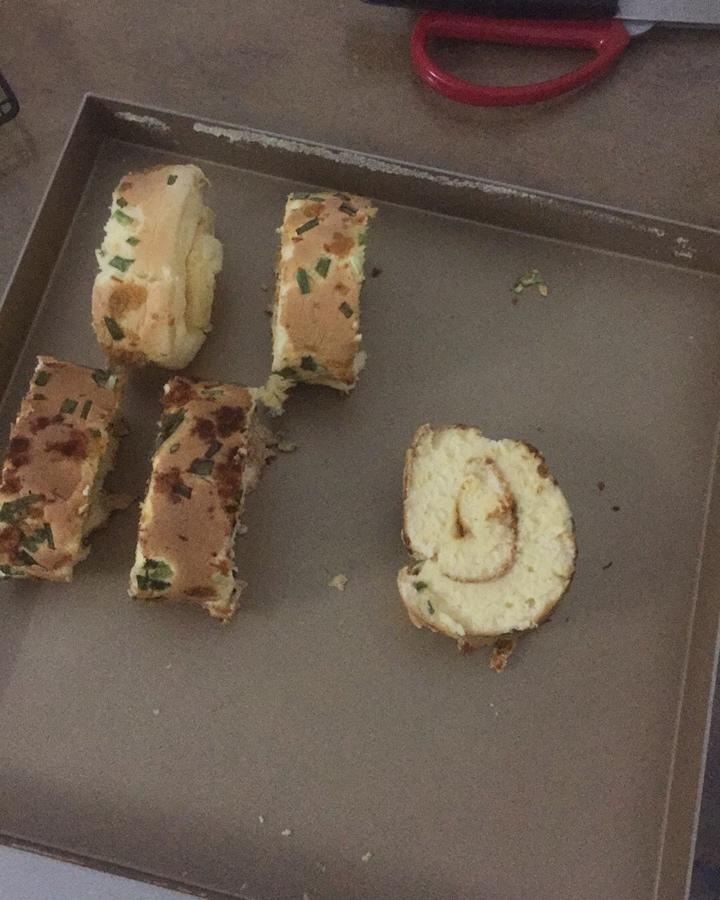 香葱肉松蛋糕卷