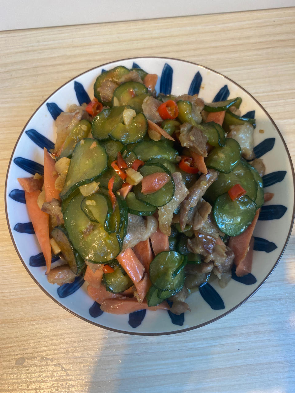 厨师长教你：“脆青瓜炒肉”的家常做法，爽脆的口感另一番感受