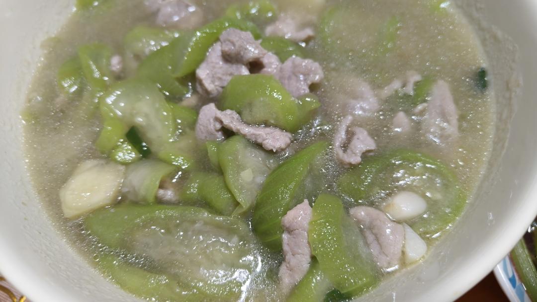 丝瓜肉片汤(鲜掉眉毛)