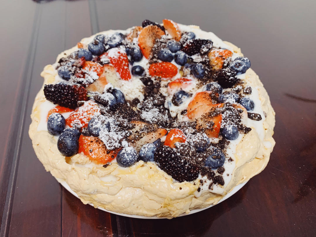 帕夫洛娃蛋白甜饼裸蛋糕 Pavlova