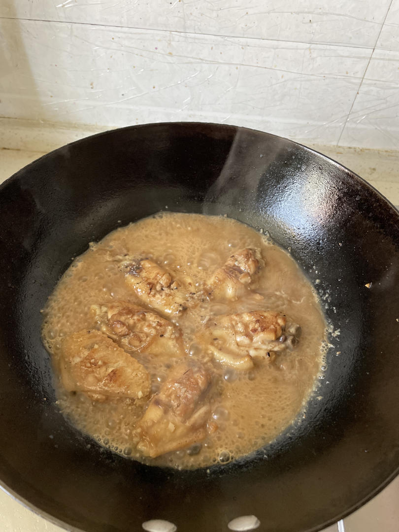 不要再可乐鸡翅了，求求你试试蒜香鸡翅吧，香味捅破天花板！