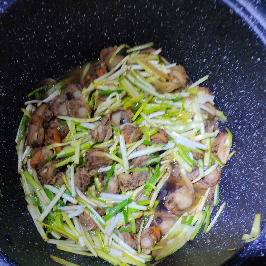 扇贝肉炒韭菜