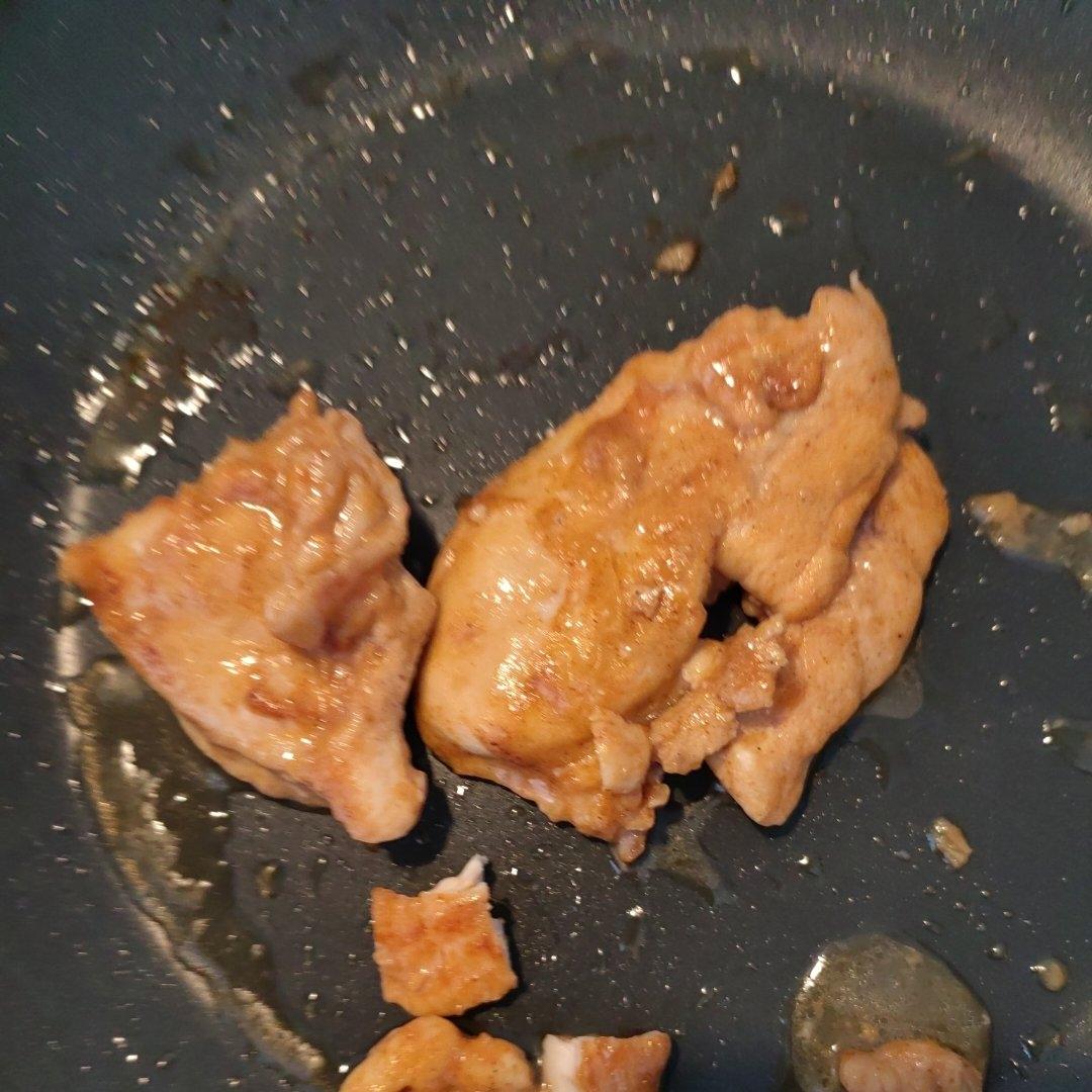 【嫩煎鸡胸肉】