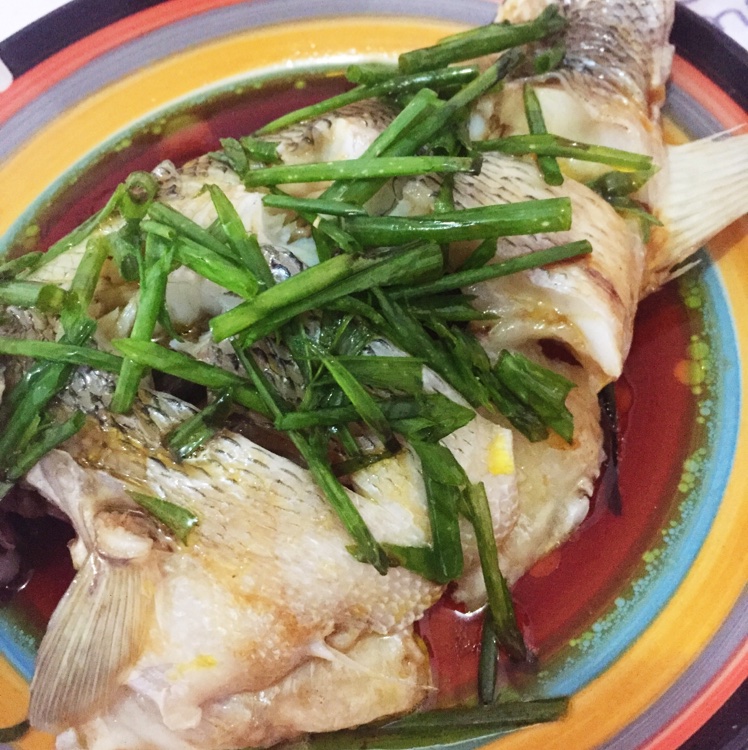 蒸鲈鱼