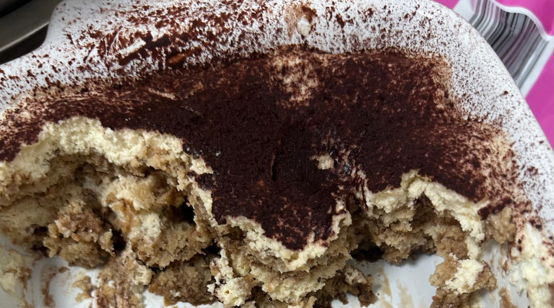 在欧洲学会的经典版提拉米苏