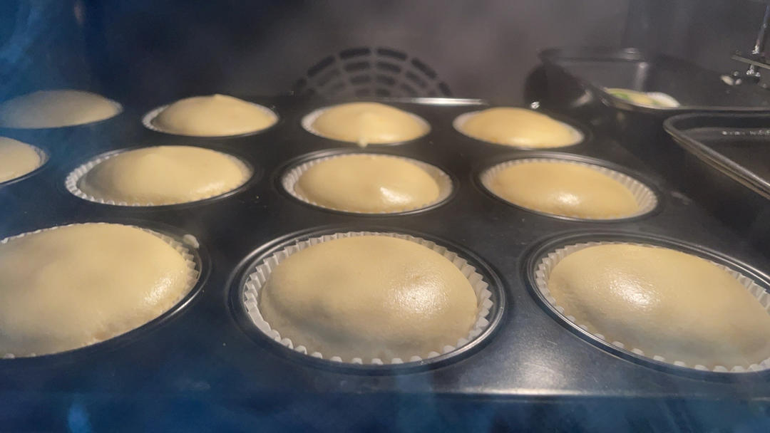 戚风纸杯蛋糕（不开裂、不塌陷）