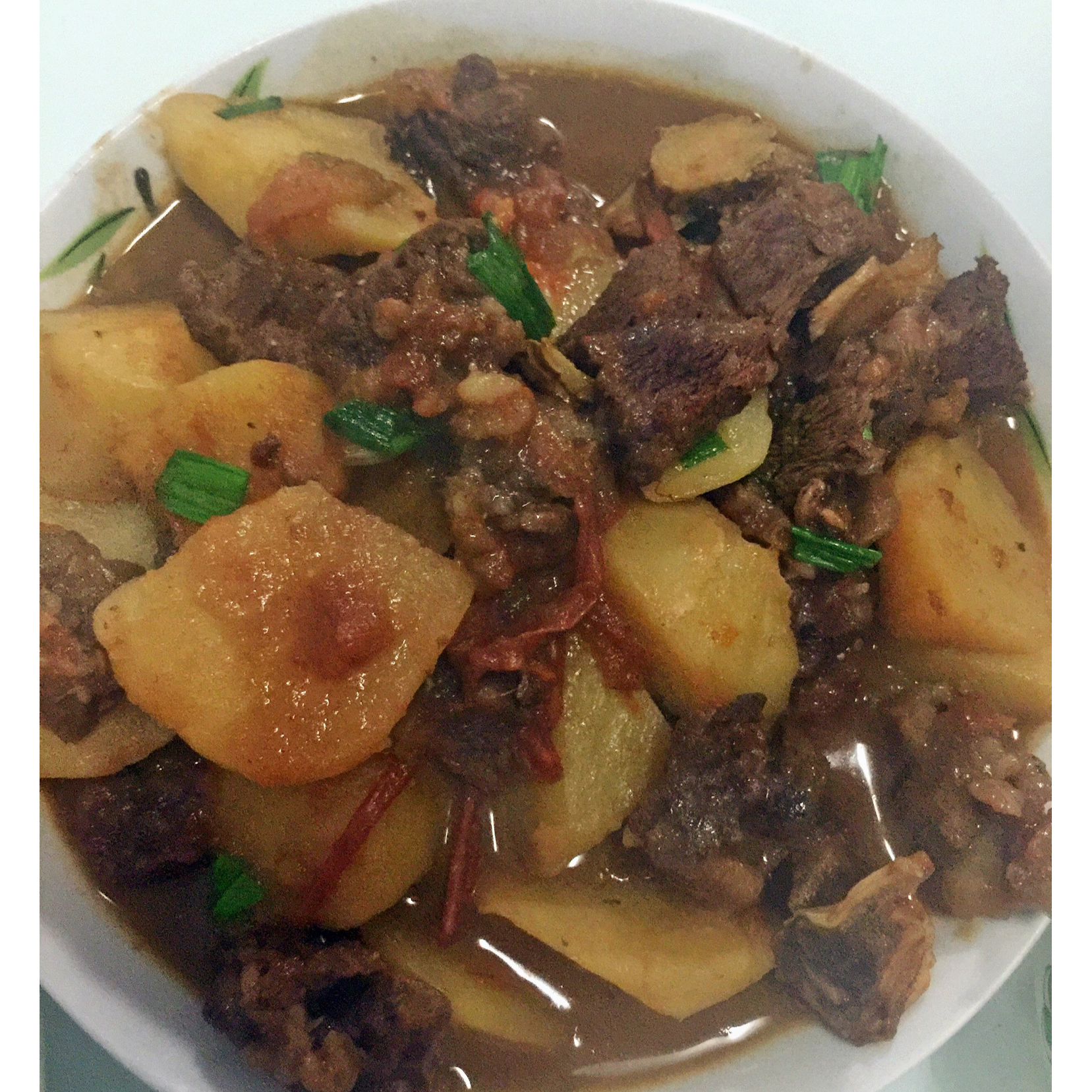 西红柿牛腩土豆