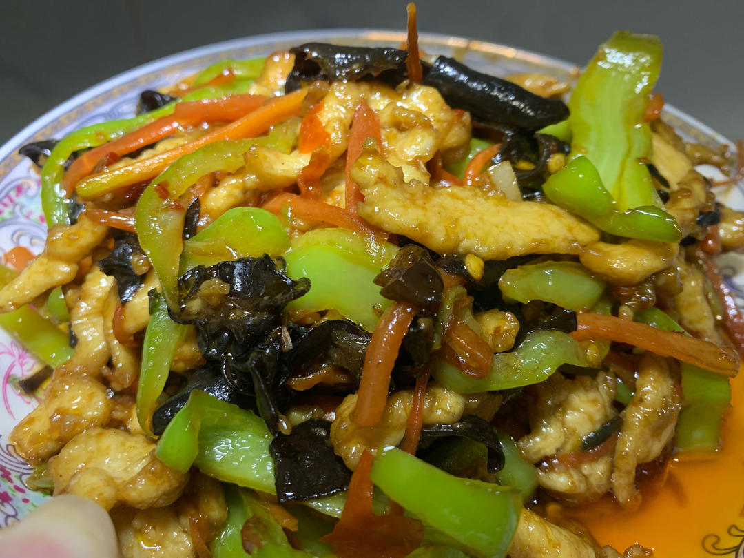 米饭🍚杀手鱼香鸡丝         （减脂期也可以吃）