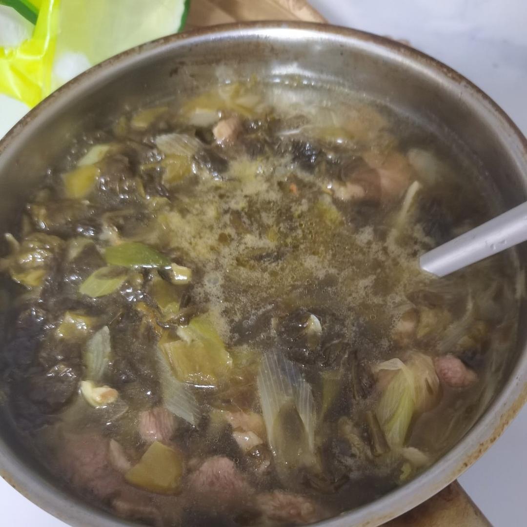 酸菜滑肉汤