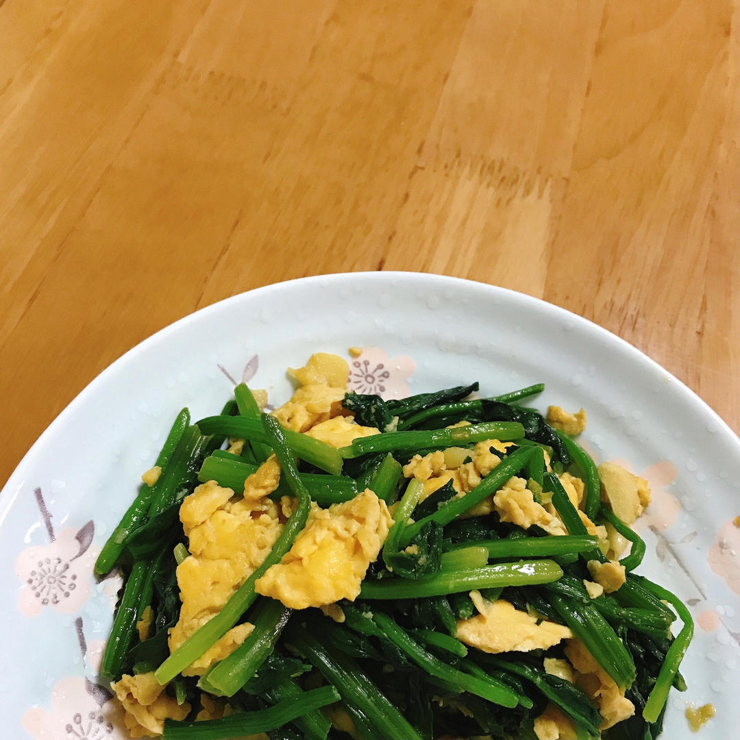 菠菜炒鸡蛋