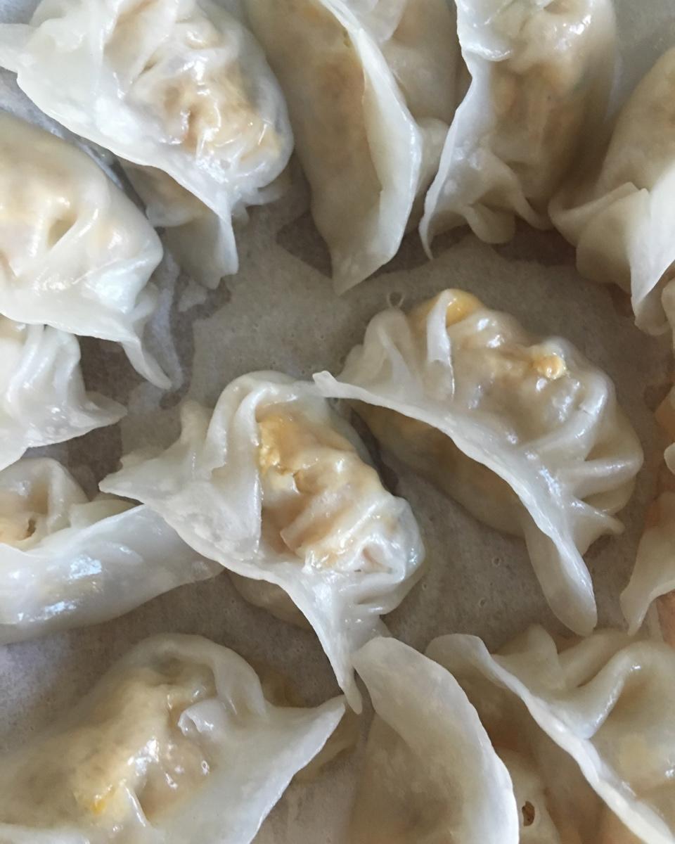 弯梳虾饺
