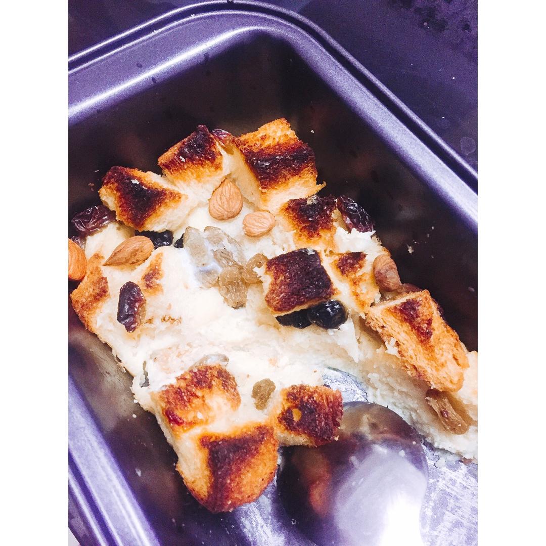 快手早餐面包布丁 | 消耗剩余吐司及淡奶油的好方法