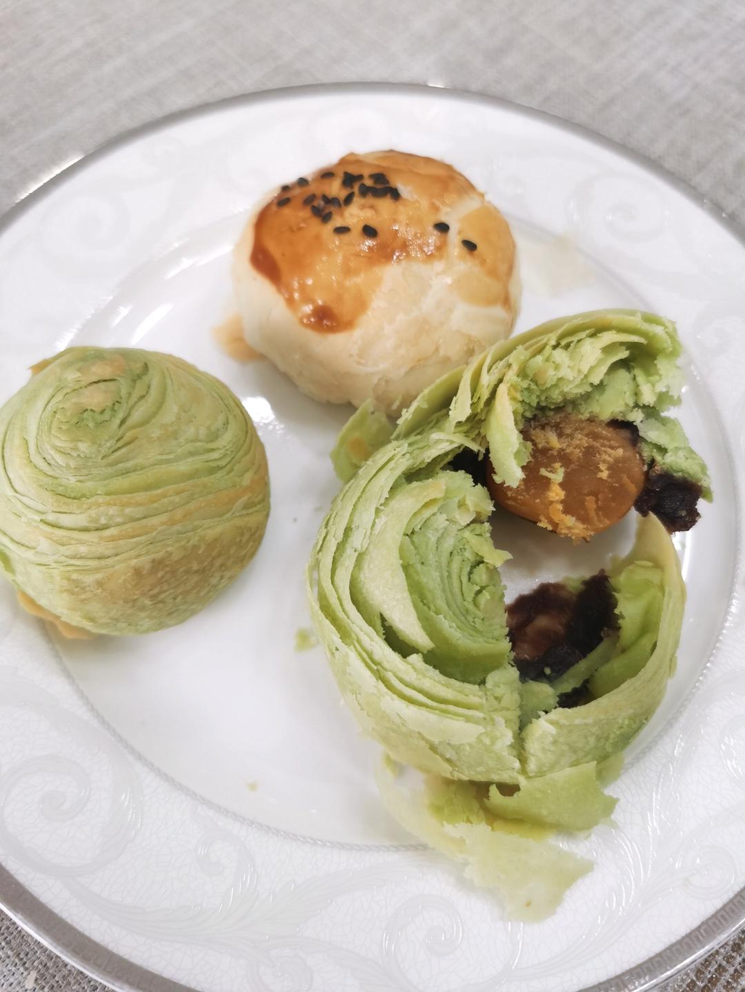 蛋黄酥~紫薯、抹茶、原味~花好月圆，中秋快乐~内附一次做六色蛋黄酥方法~