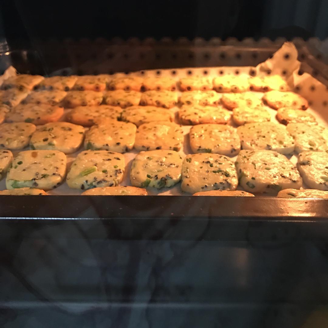 芝麻葱香咸曲奇