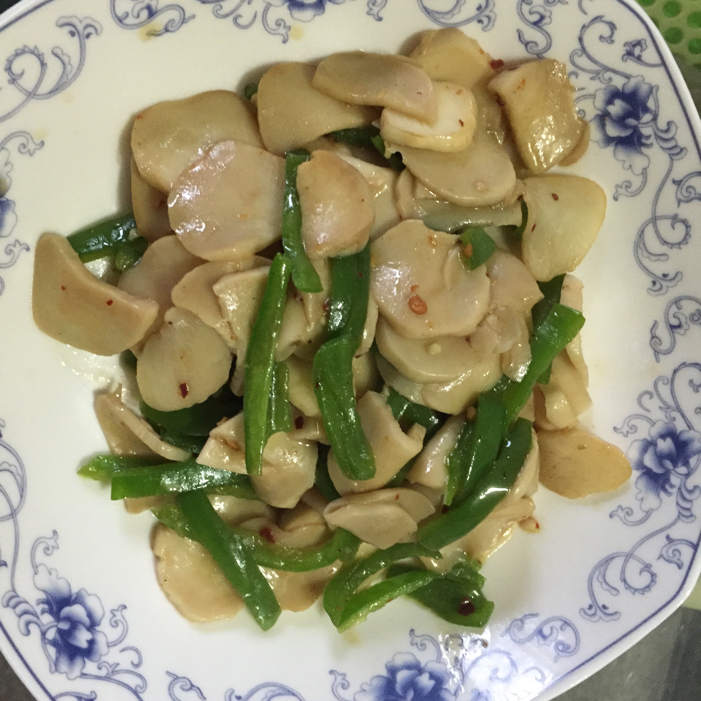 青椒素炒杏鲍菇