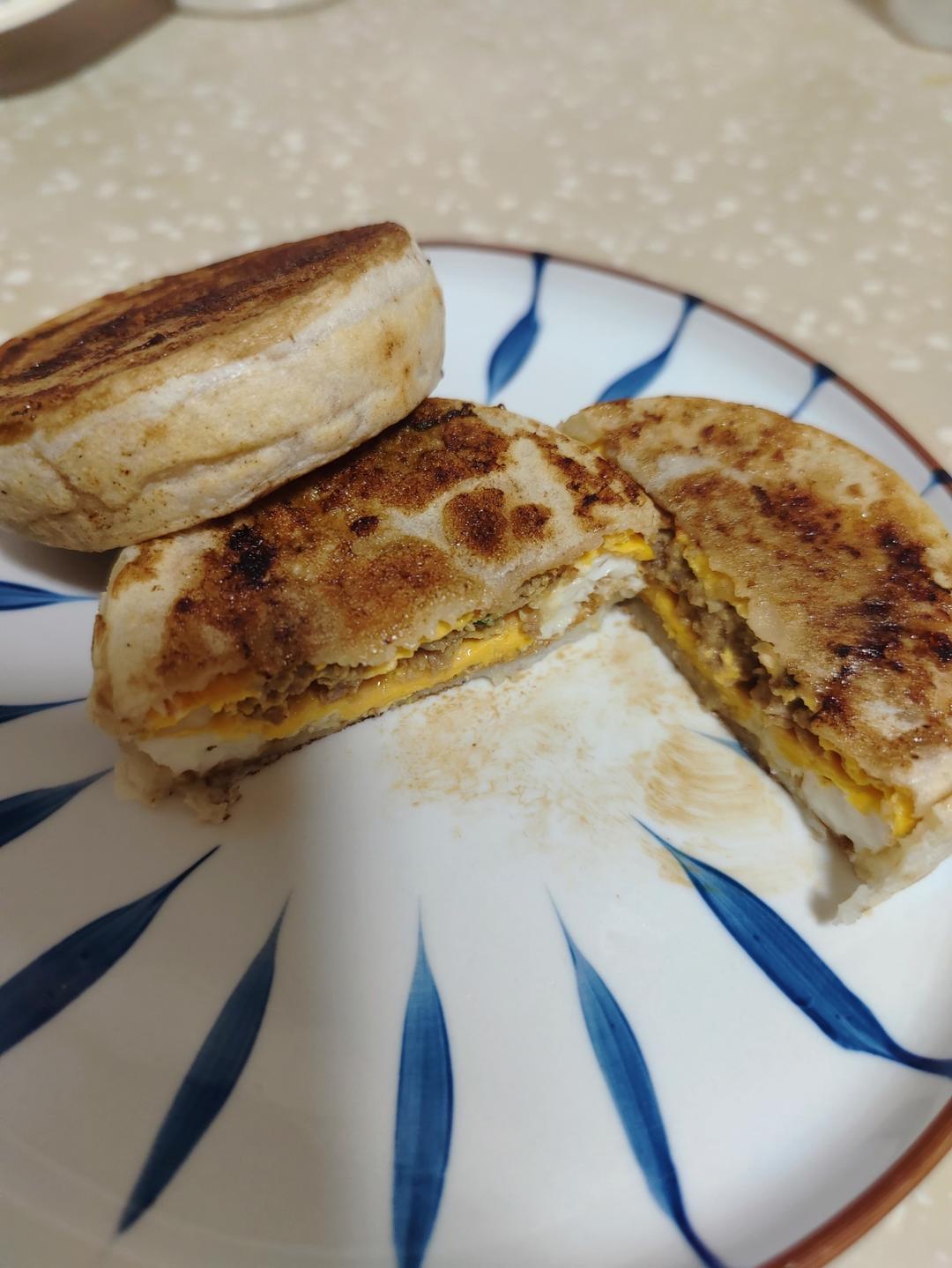 在家也能吃到鸡蛋堡