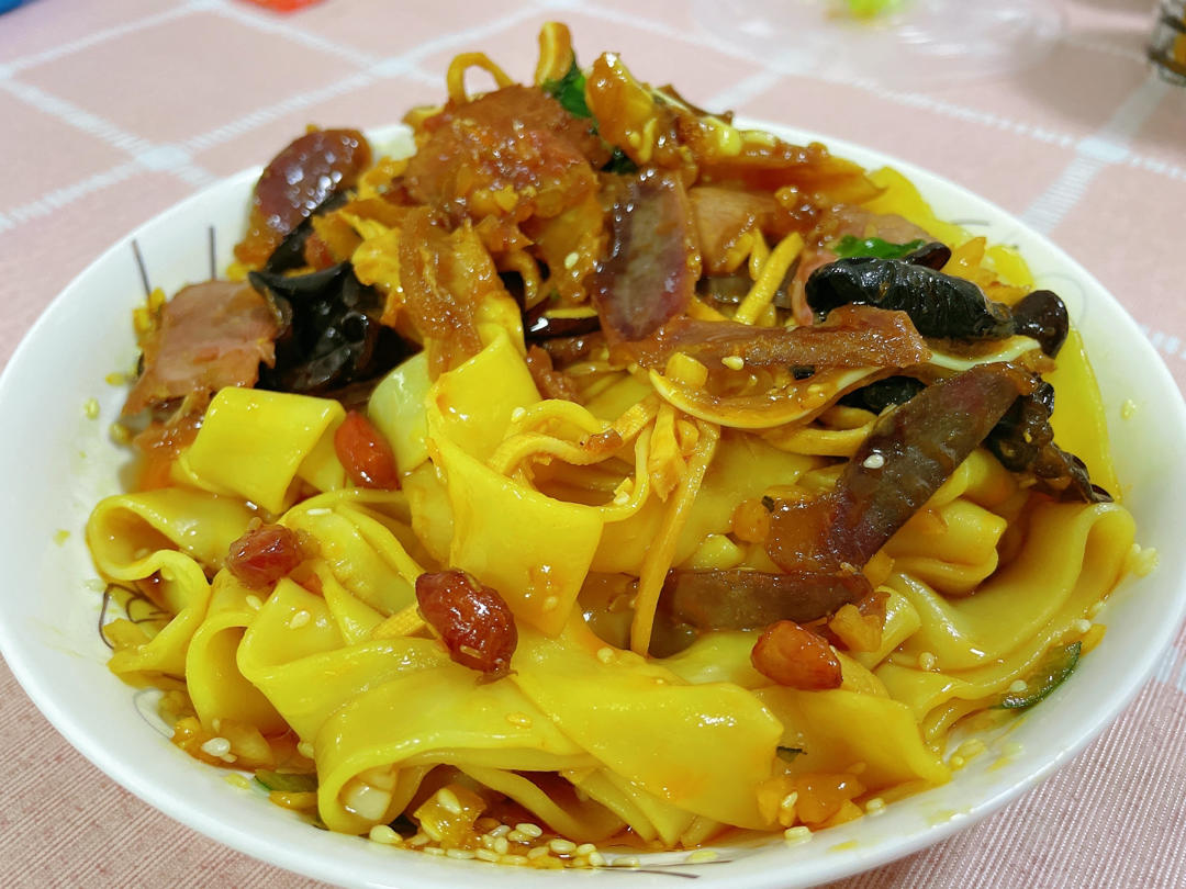 十分钟做好一盘开胃凉拌面～太好吃啦