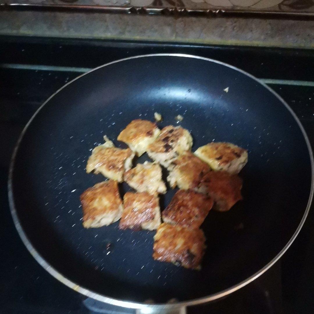 客家马蹄香菇粿肉卷