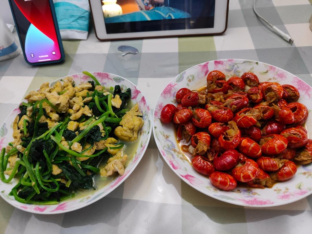 蒜蓉龙虾尾，不吃辣的小伙伴别错过