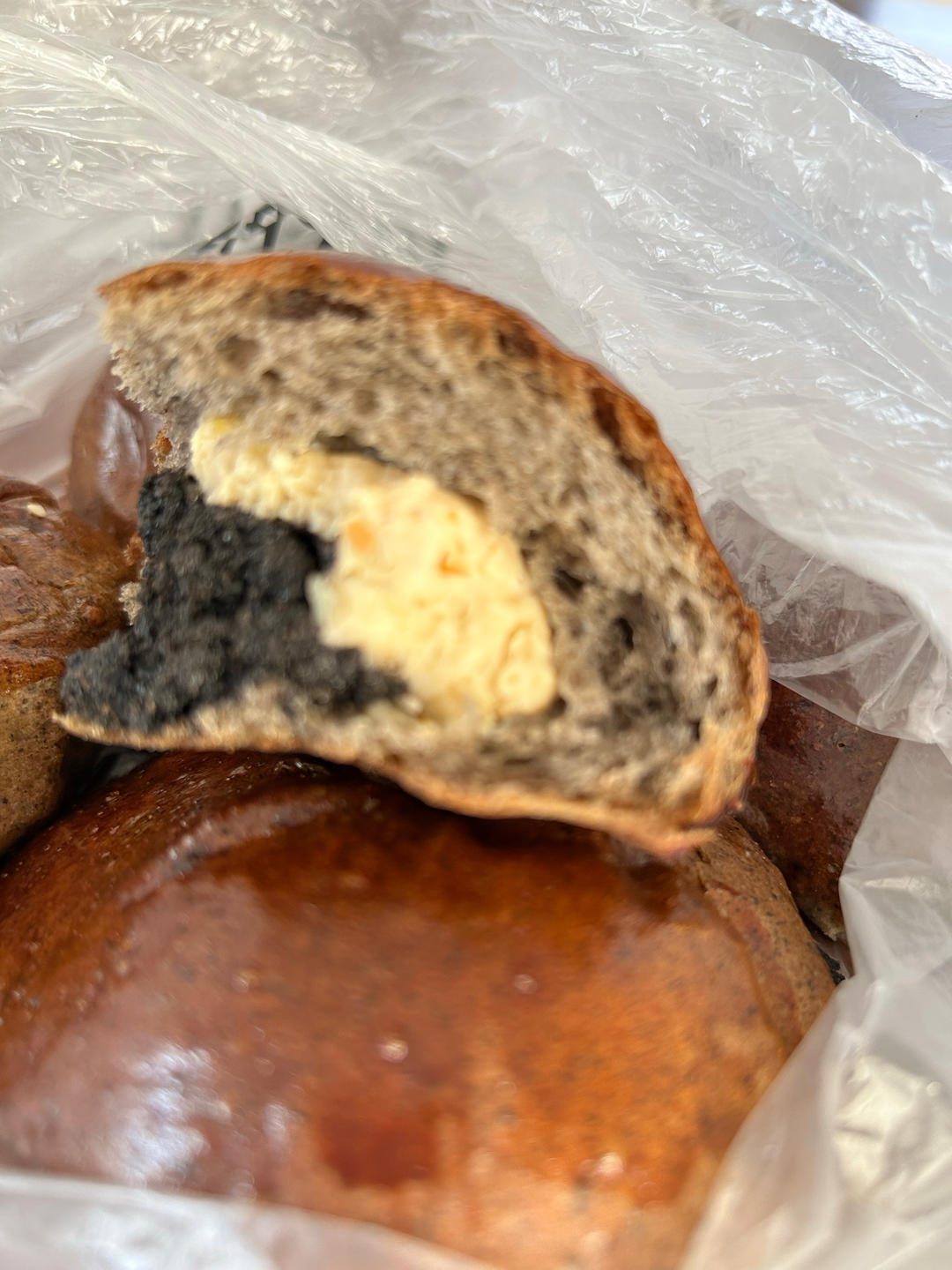 黑芝麻奶酥乳酪小餐包🌈馅料满满🧀香浓柔软