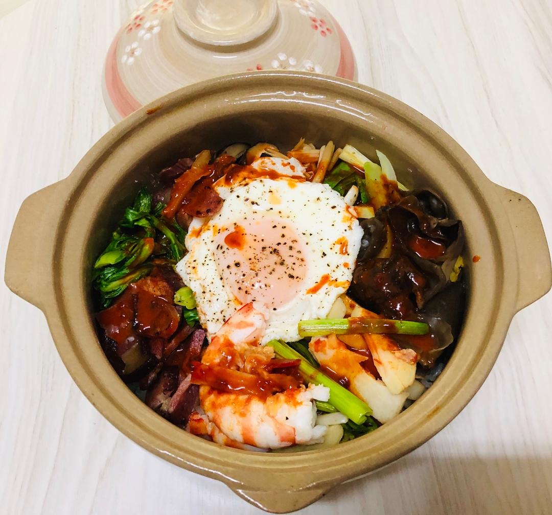 菜比饭多的韩式拌饭
