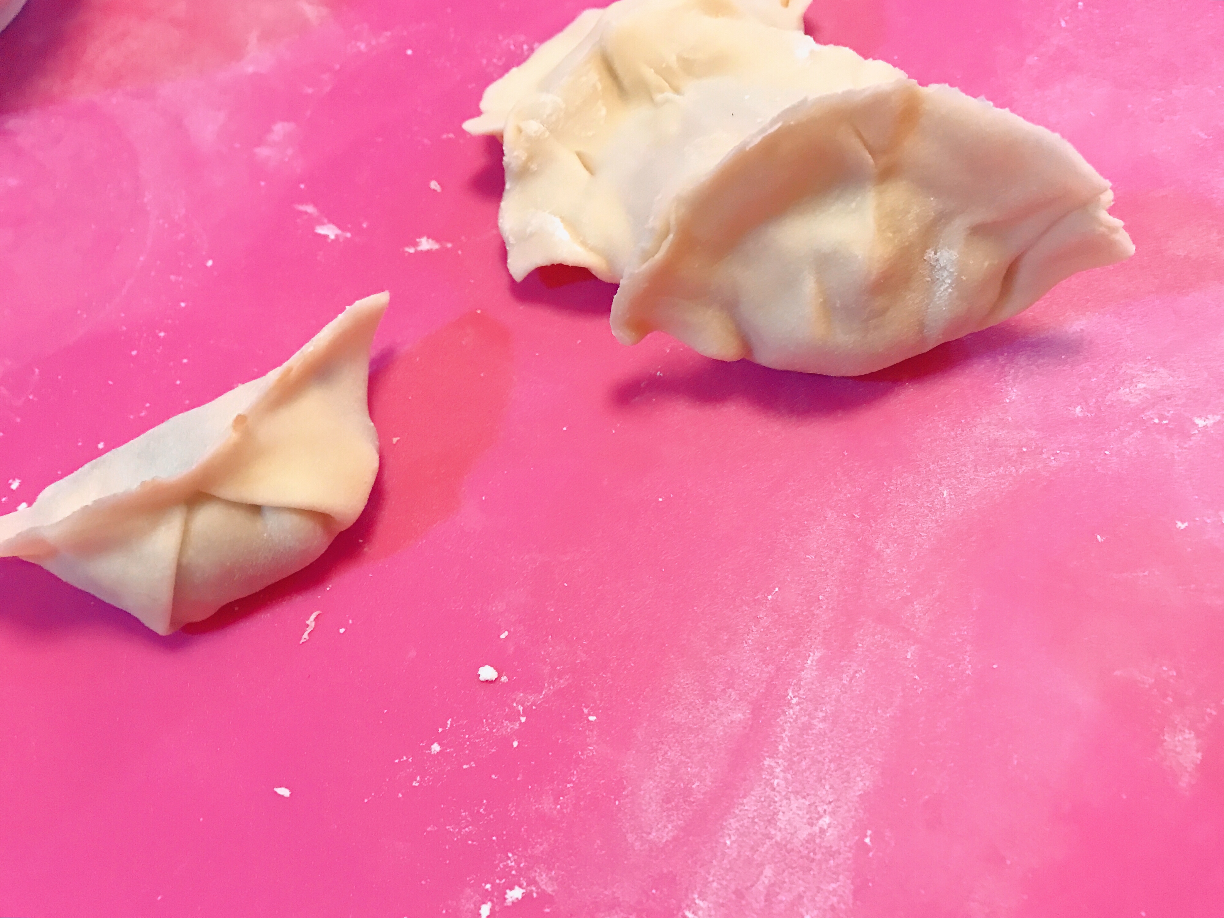 新手自制饺子皮（又薄又透却不易破，少揉多醒版）的做法