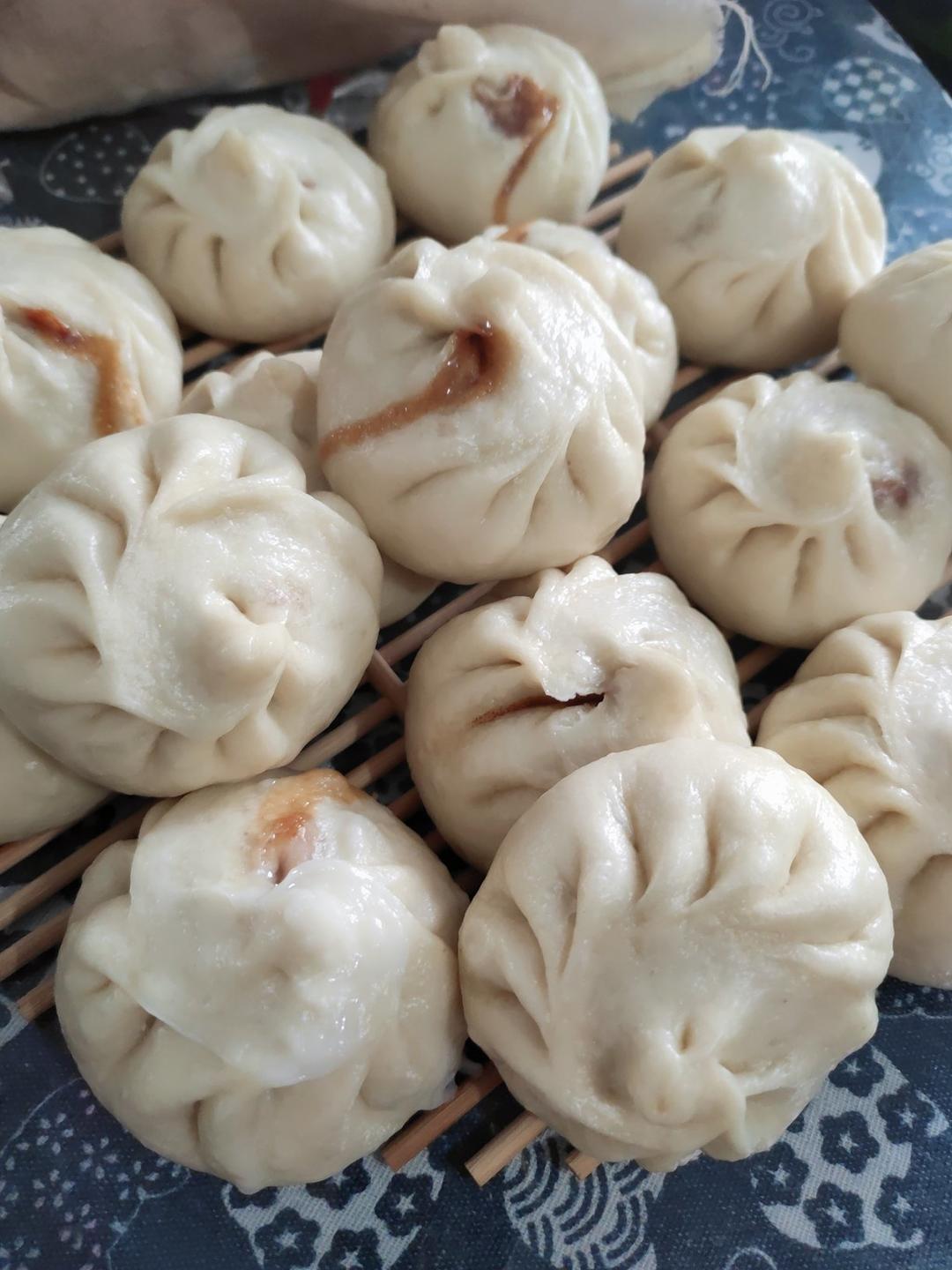 神仙配方肉包子     15个左右